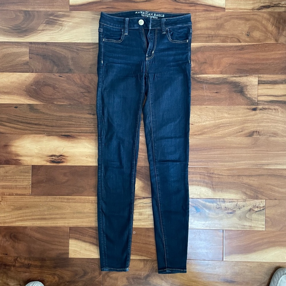 American Eagle skinny jeans
